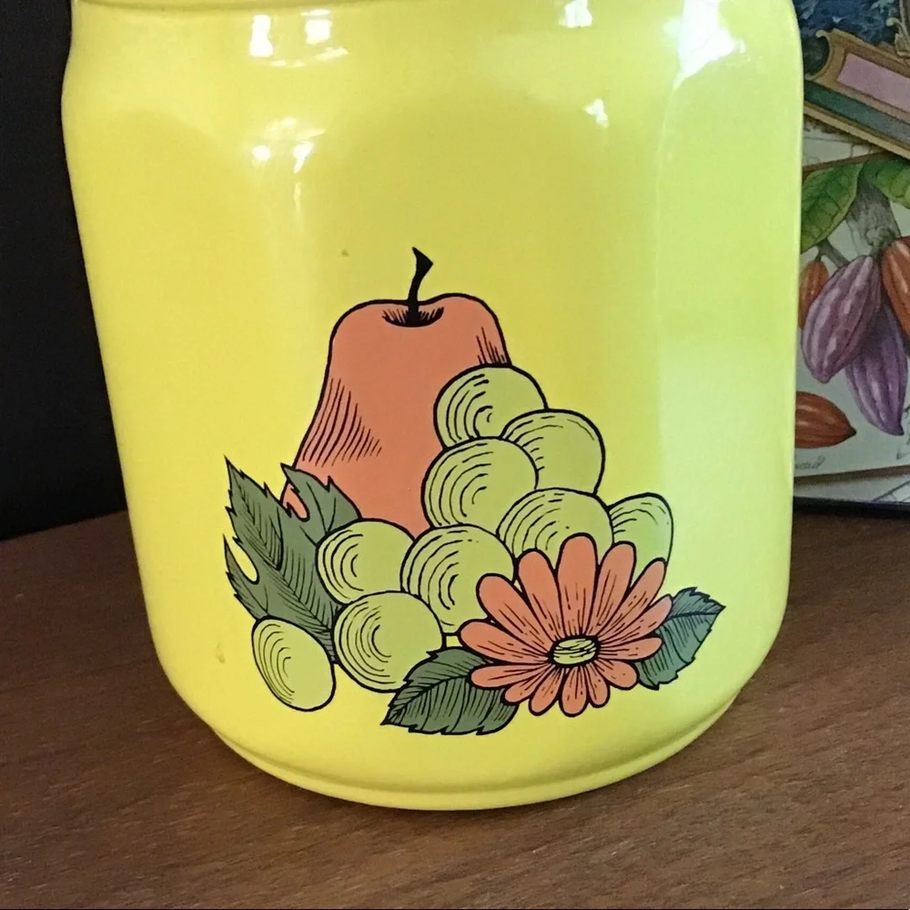 Kromex aluminum canister. Vintage